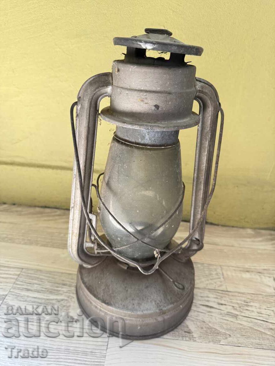 Lanternă cu gaz