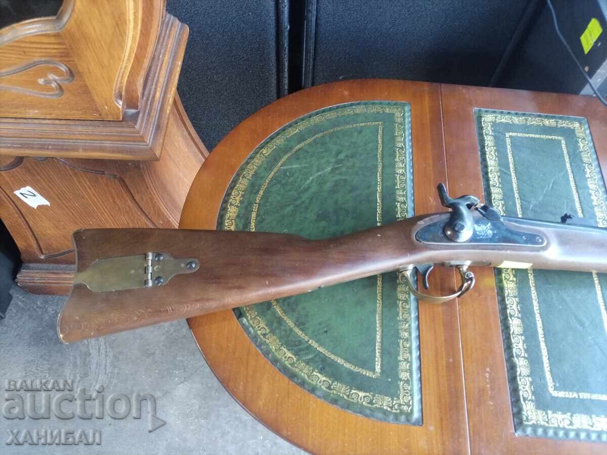Licitație PUȘCĂ MILITARĂ ITALIA ÎN STARE EXCELENTĂ Licitație PUȘCĂ MILITARĂ ITALIA ÎN STARE EXCELENTĂ