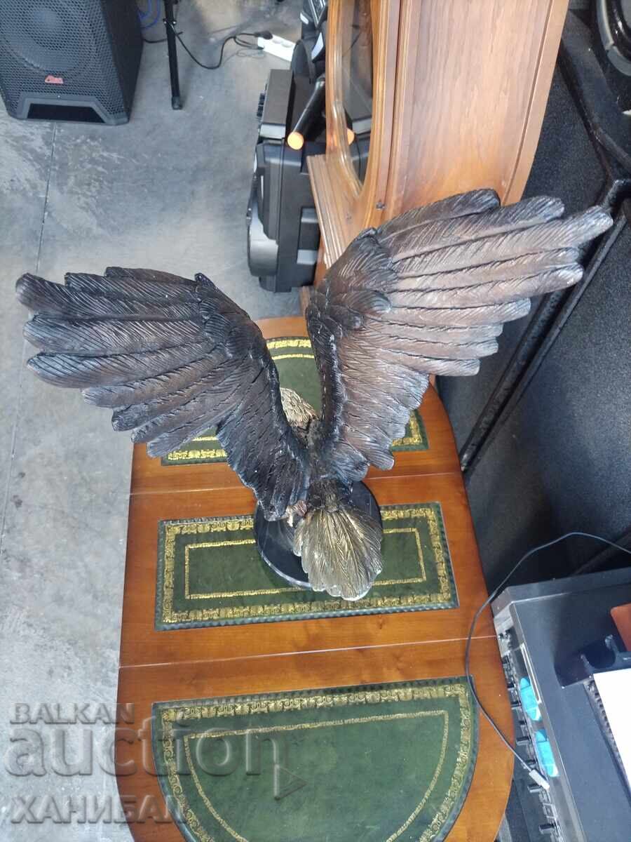 Licitație MASIVĂ FIGURINĂ DIN BRONZ REPREZENTÂND UN VULTUR CU SOCLU DIN MARMURĂ