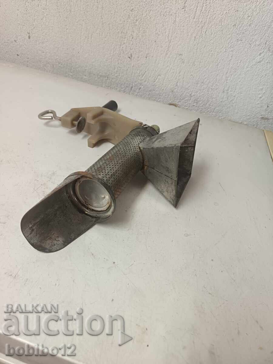 Licitație Mașină de tocat Licitație Mașină de tocat