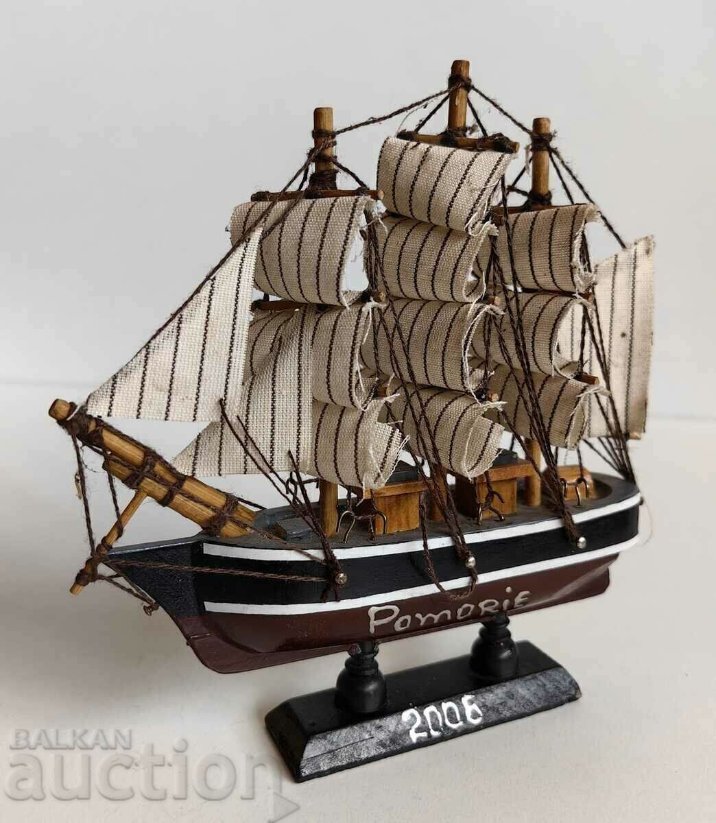 Livrarea . SOUVENIR SHIP SOUVENIR SHIP