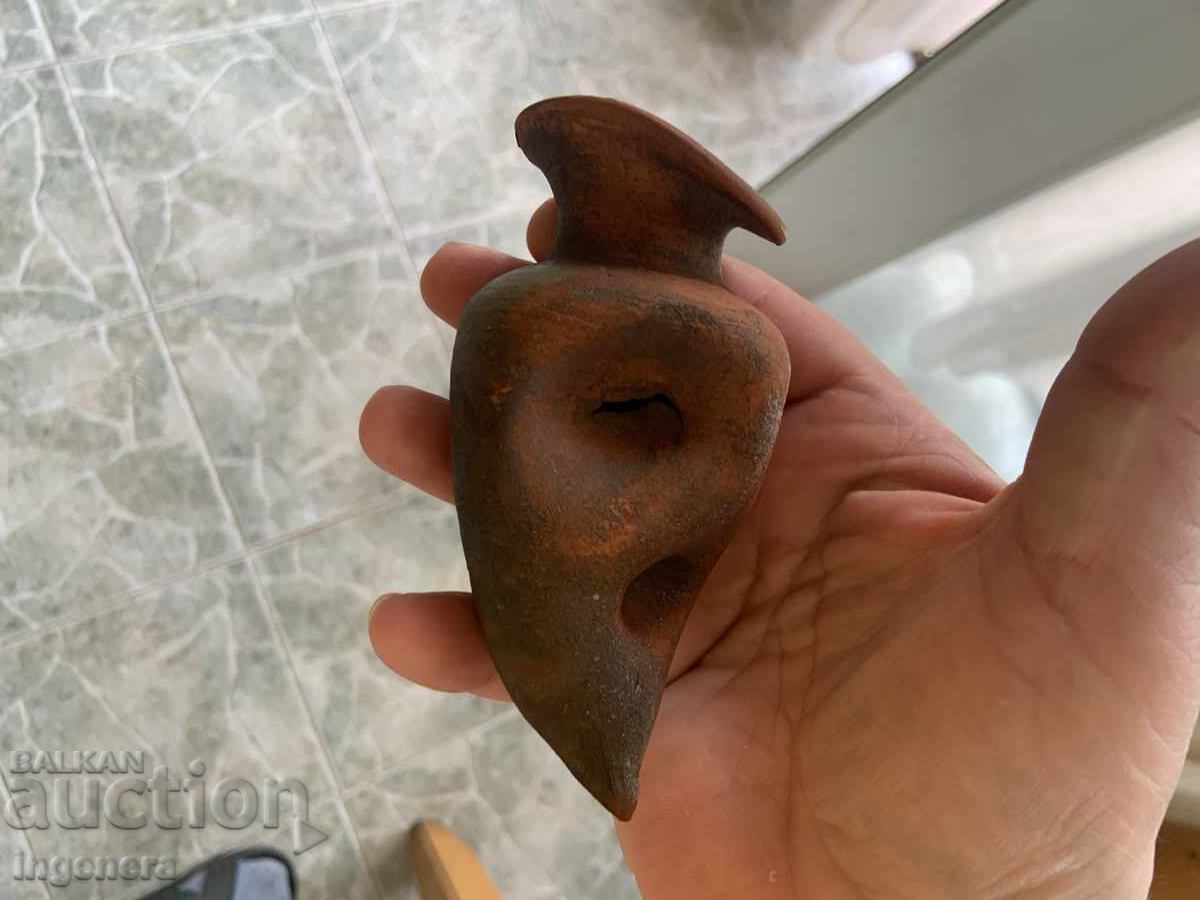 VAZĂ CERAMICĂ VAZĂ MICĂ ARTĂ LICHIDARE STOC cu preț € 2.30 | 4.50 BGN