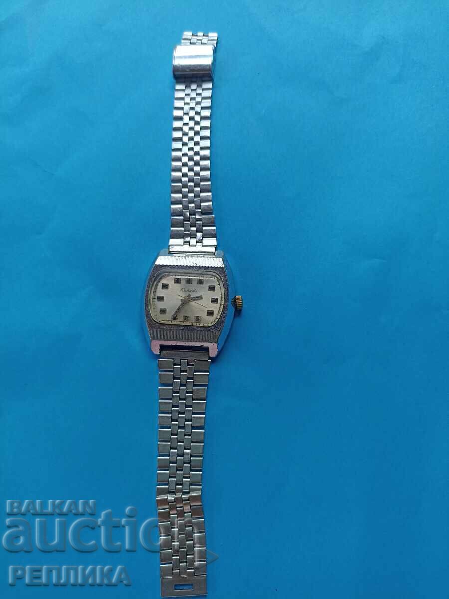 Ceas de colecție Raketa cu preț € 12.00 | 23.47 BGN