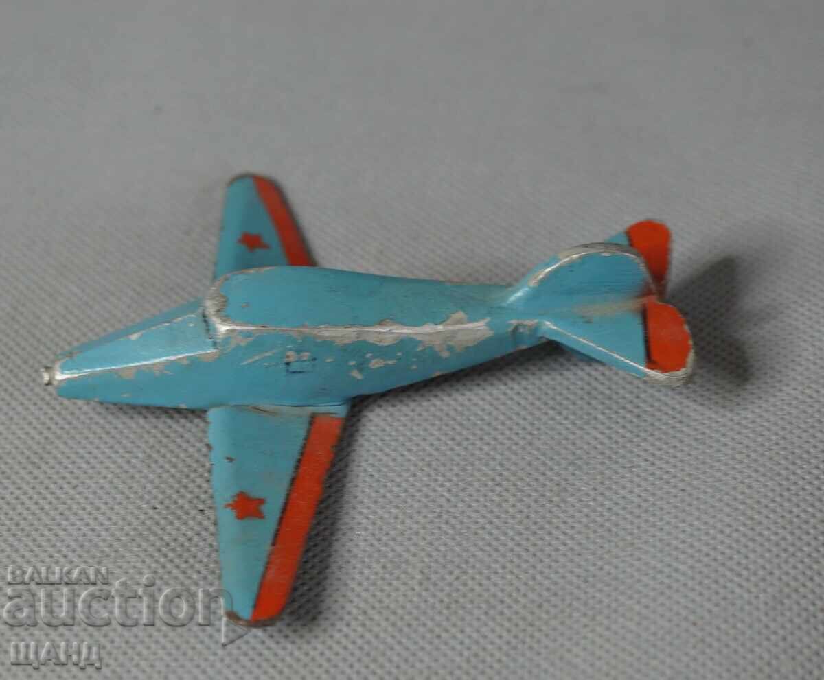 Licitație Model vechi de avion rusesc din metal