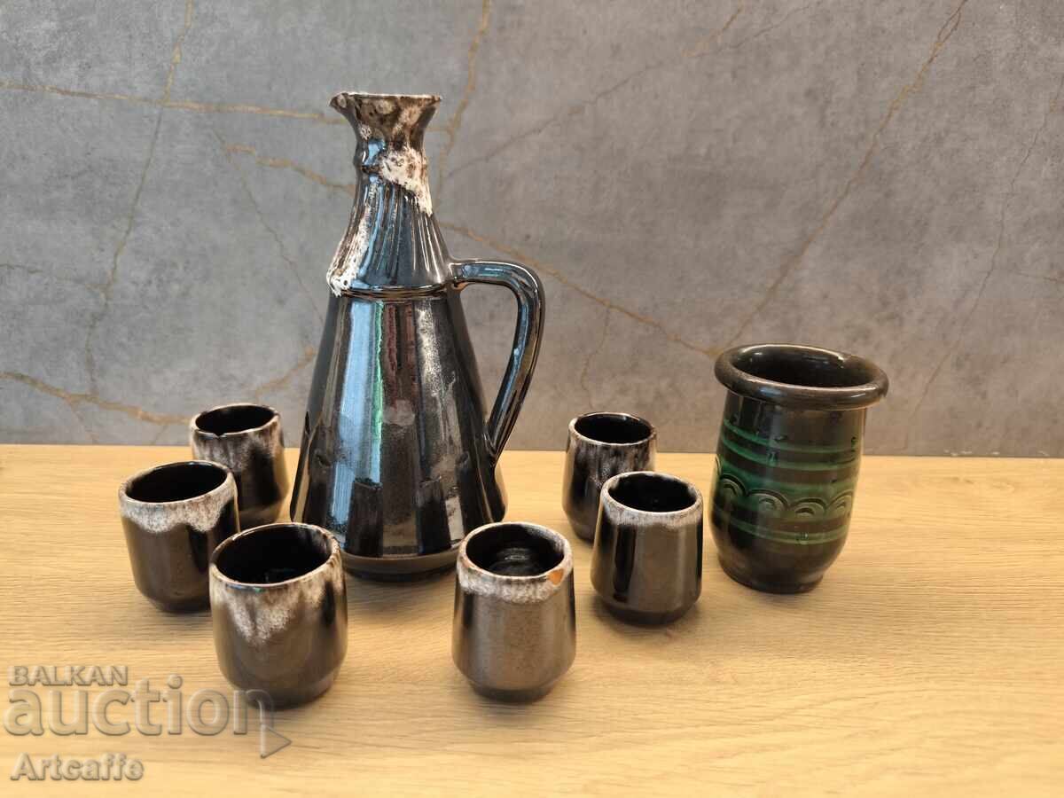 Set retro din ceramică pentru rachiu (1960) – Cană + 6 pahare - 6 Set retro din ceramică pentru rachiu (1960) – Cană + 6 pahare - 6