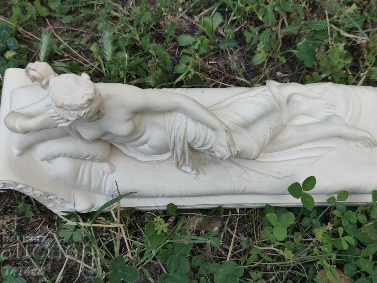 Sculptură mare, rafinată și detaliată „Venus Victrix” cu preț € 100.00 | 195.58 BGN