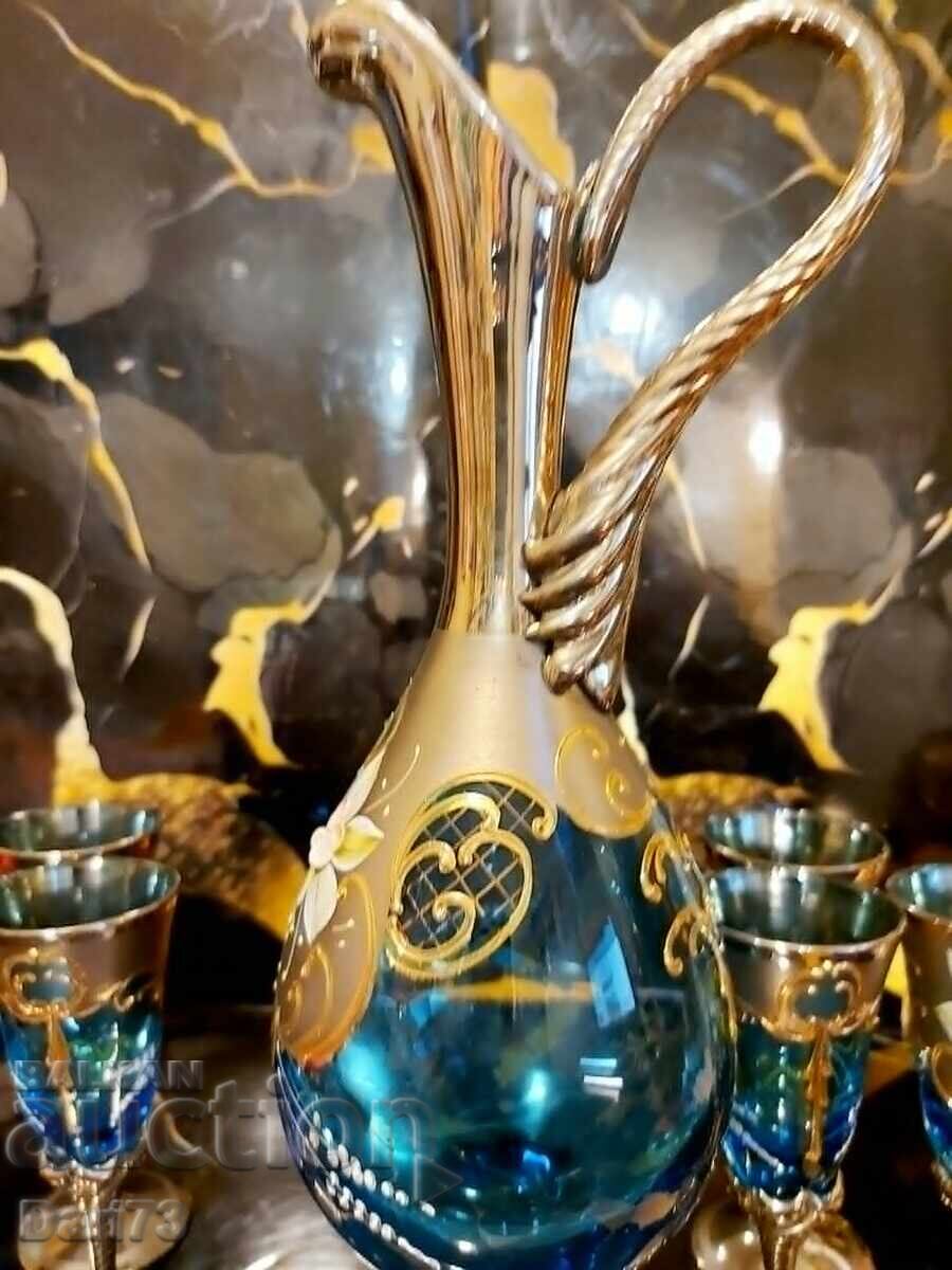 Set rar și elegant de pahare din sticlă de Murano Set rar și elegant de pahare din sticlă de Murano