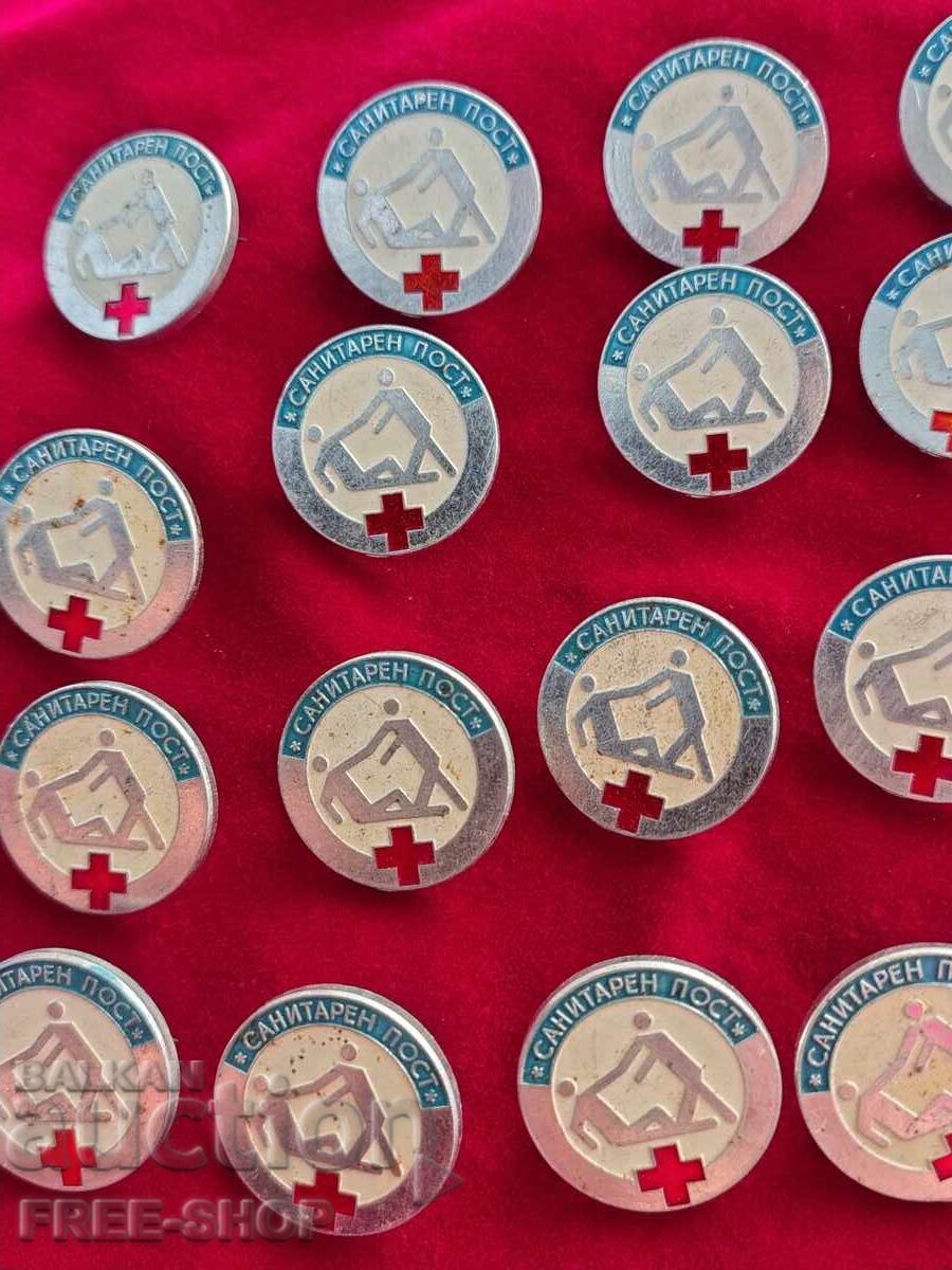 Lot insigne 20 bucăți cu preț € 9.99 | 19.54 BGN