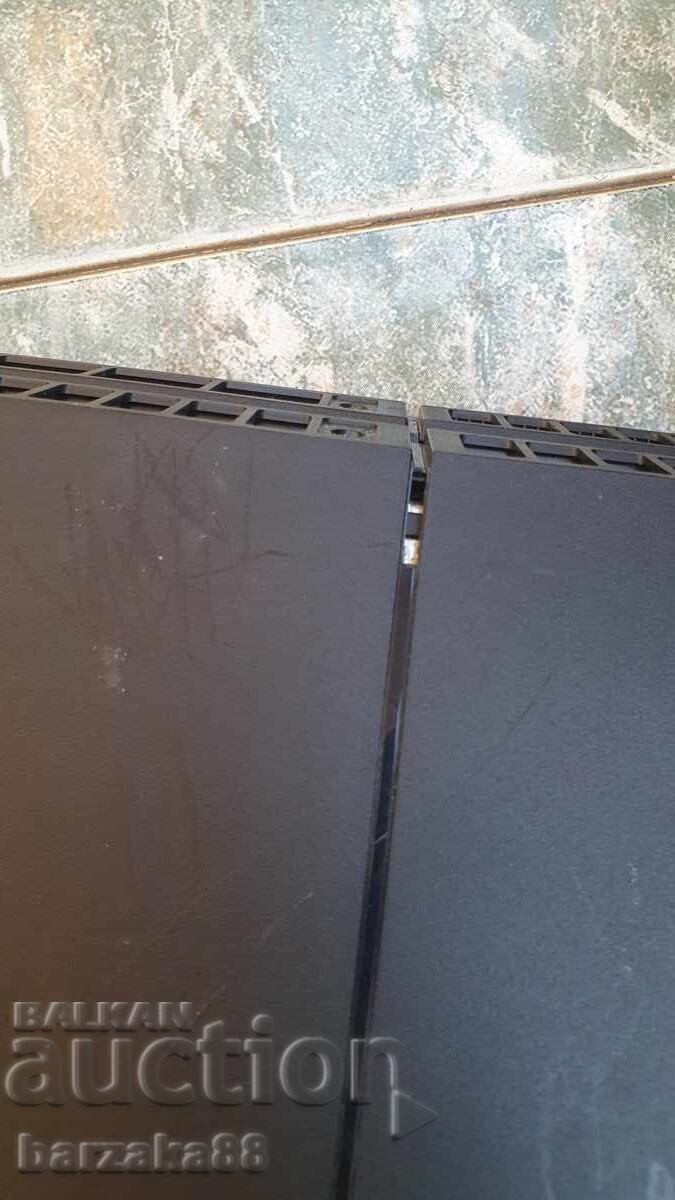 Παράδοση PS4 + 2 χειριστήρια + 2 παιχνίδια + καλώδια