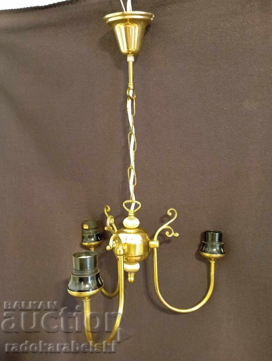 Frumos candelabru vechi din alamă cu preț € 14.90 | 29.14 BGN