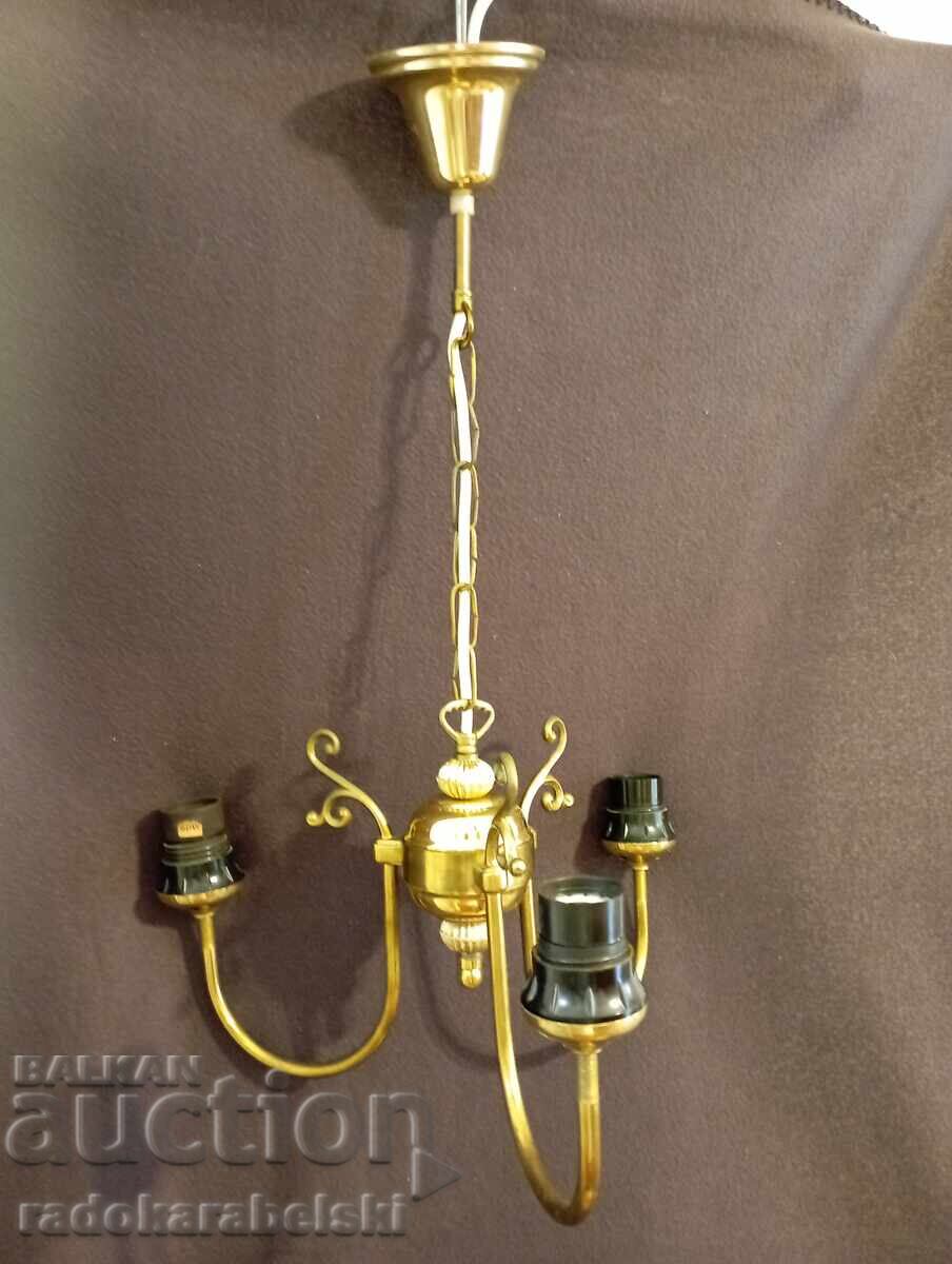 Frumos candelabru vechi din alamă