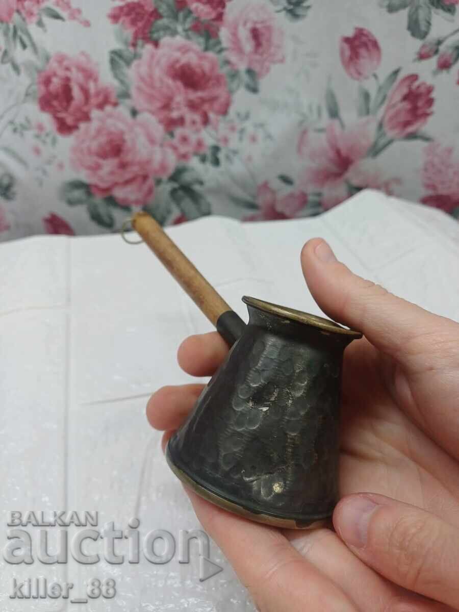 Παλιό ρωσικό μπρίκι με σήμανση Παλιό ρωσικό μπρίκι με σήμανση