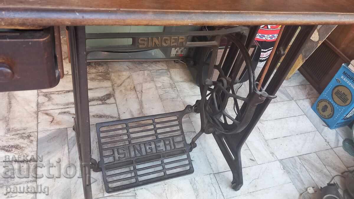 Livrarea MAȘINĂ DE CUSUT SINGER PERFECTĂ Livrarea MAȘINĂ DE CUSUT SINGER PERFECTĂ