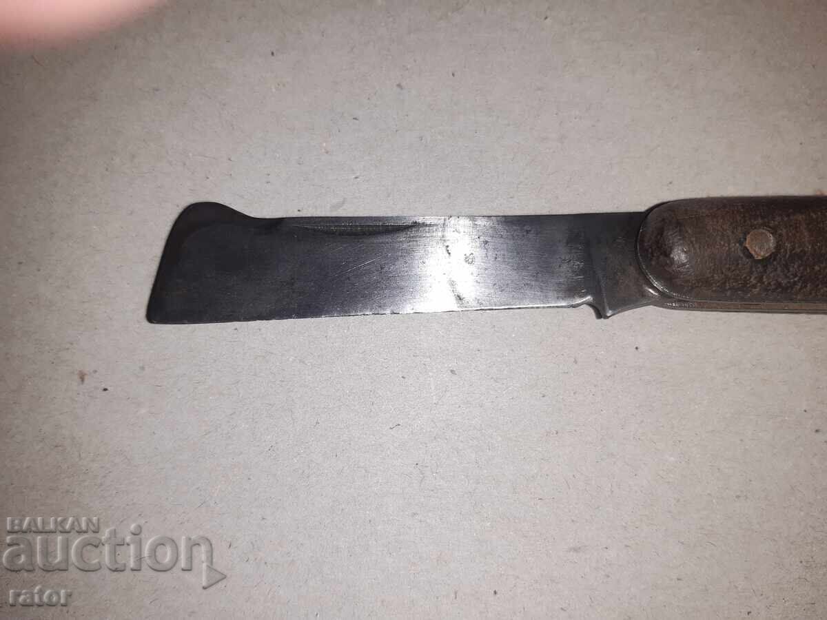 Vechi briceag de grădină bulgăresc P. Denev - Gabrovo. Cuțit cu preț € 12.00 | 23.47 BGN