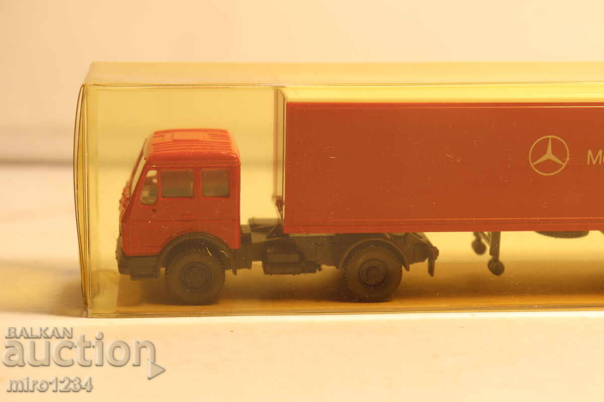 H0 1/87 WIKING MERCEDES BENZ CAMION MODEL MAȘINUȚĂ cu preț € 0.01 | 0.02 BGN H0 1/87 WIKING MERCEDES BENZ CAMION MODEL MAȘINUȚĂ cu preț € 0.01 | 0.02 BGN