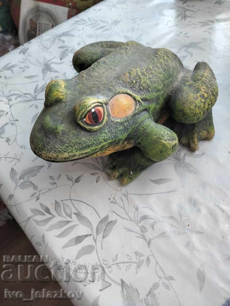 Figurine de grădină rață și broască cu preț € 7.00 | 13.69 BGN Figurine de grădină rață și broască cu preț € 7.00 | 13.69 BGN