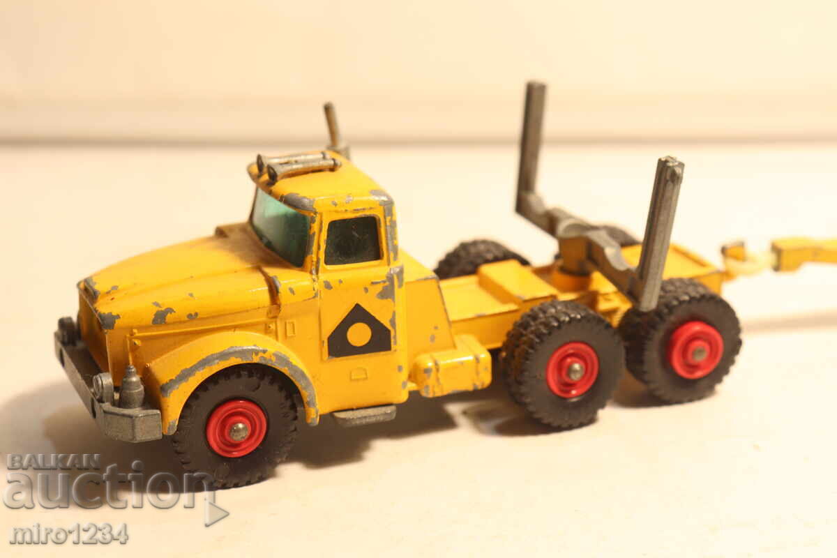 MATCHBOX KING SIZE MAȘINUȚĂ CAMION MODEL cu preț € 4.50 | 8.80 BGN