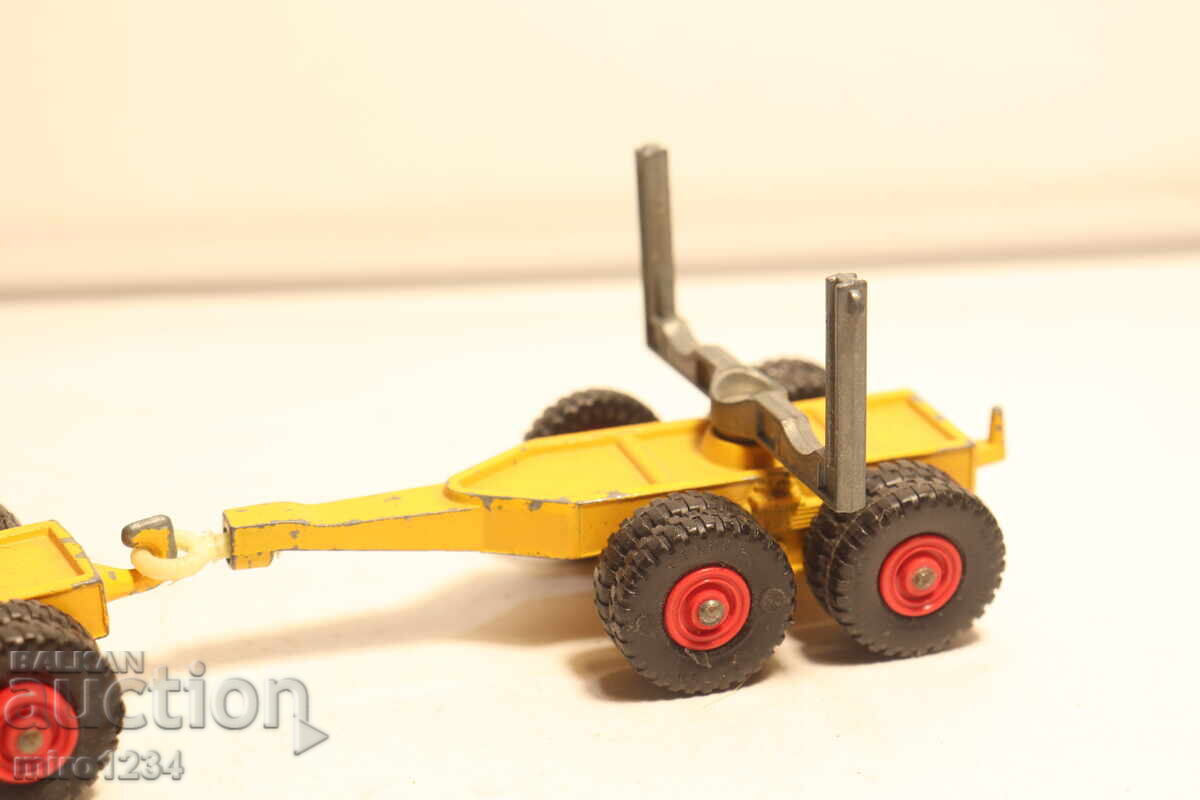 Licitație MATCHBOX KING SIZE MAȘINUȚĂ CAMION MODEL
