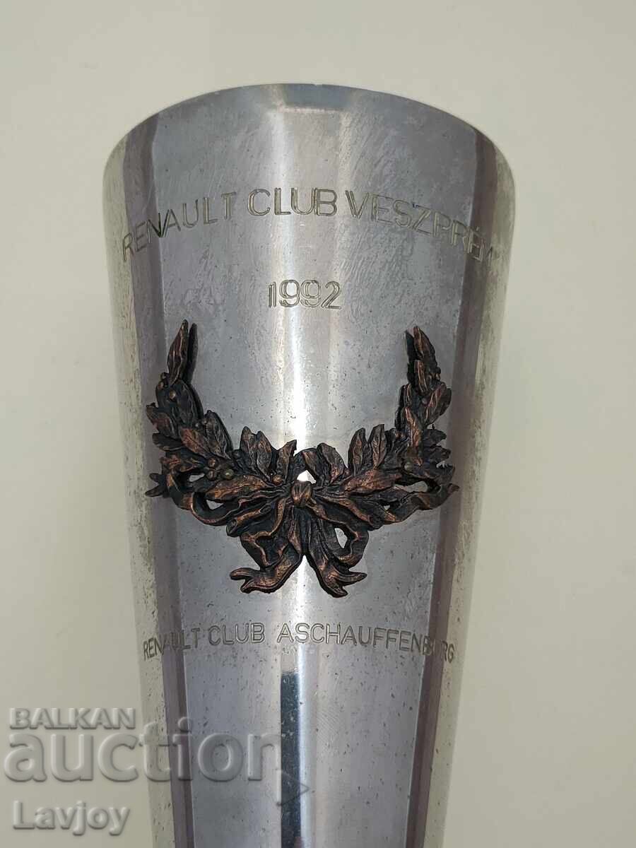 Cupă premiu Renault Renault club 1992 cu preț € 25.00 | 48.90 BGN