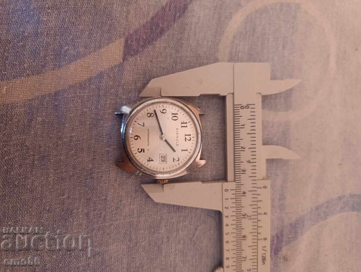 Ceas mecanic Kienzle cu preț € 2.50 | 4.89 BGN
