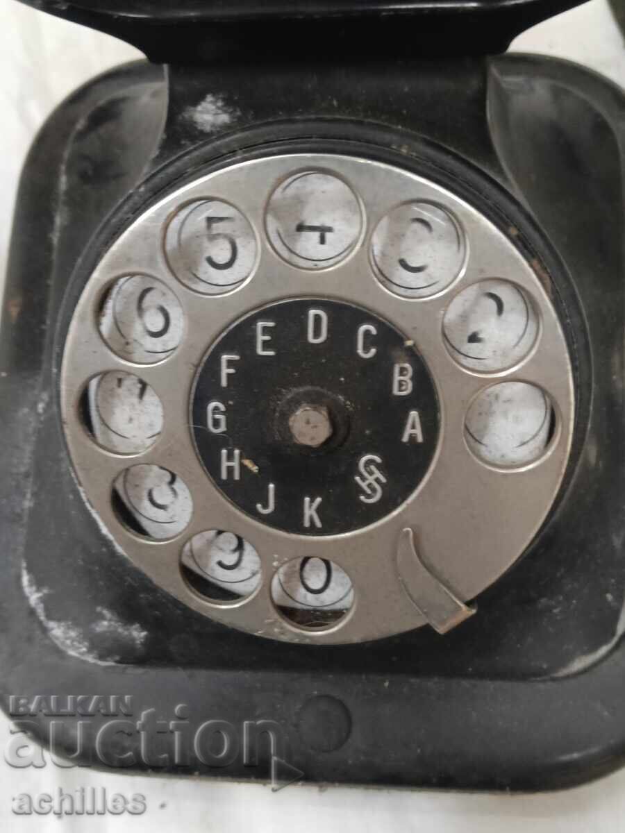 Telefon din bachelită cu preț € 10.00 | 19.56 BGN