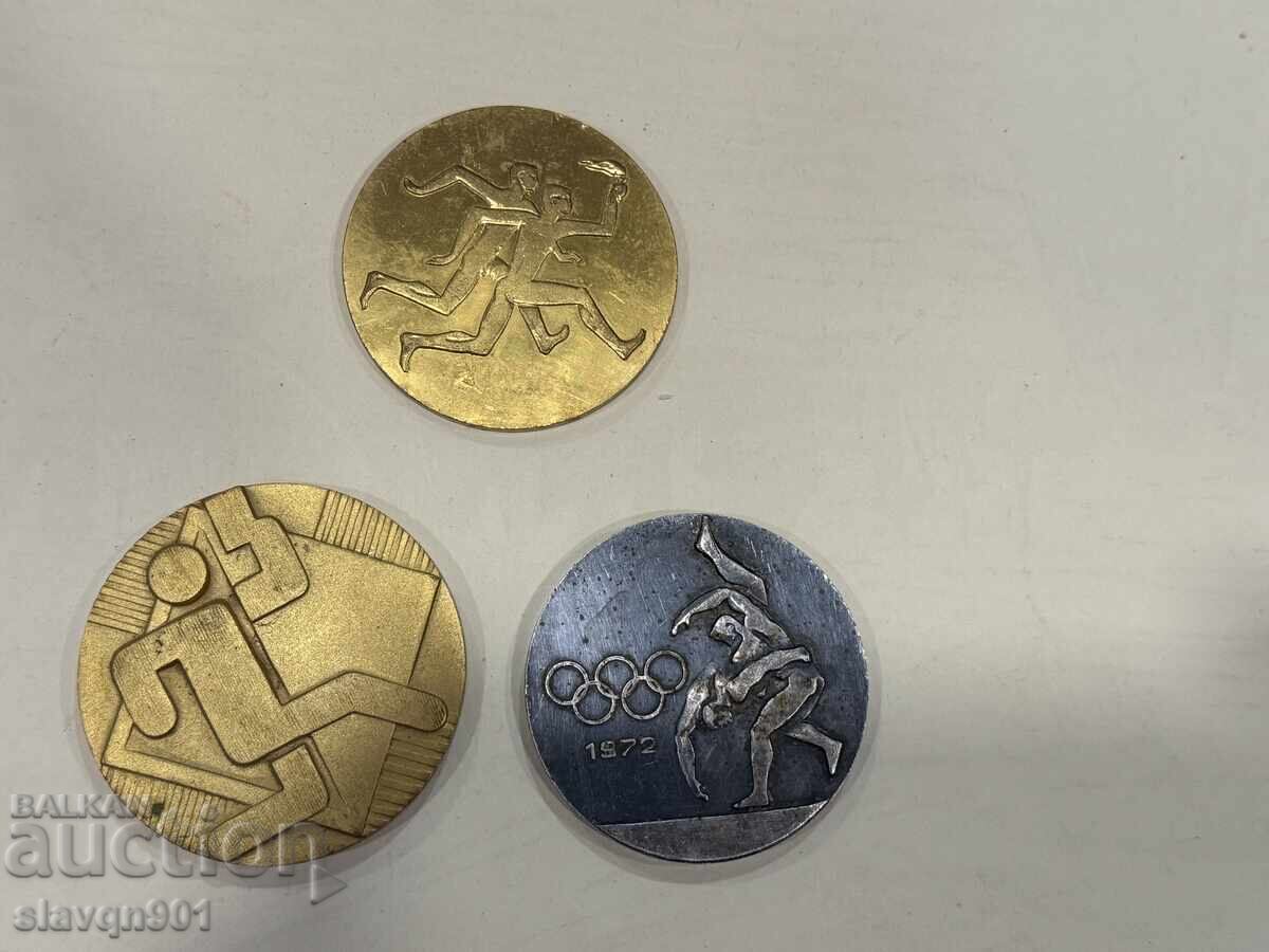 Plachete și medalii socialiste de masă cu preț € 0.01 | 0.02 BGN Plachete și medalii socialiste de masă cu preț € 0.01 | 0.02 BGN