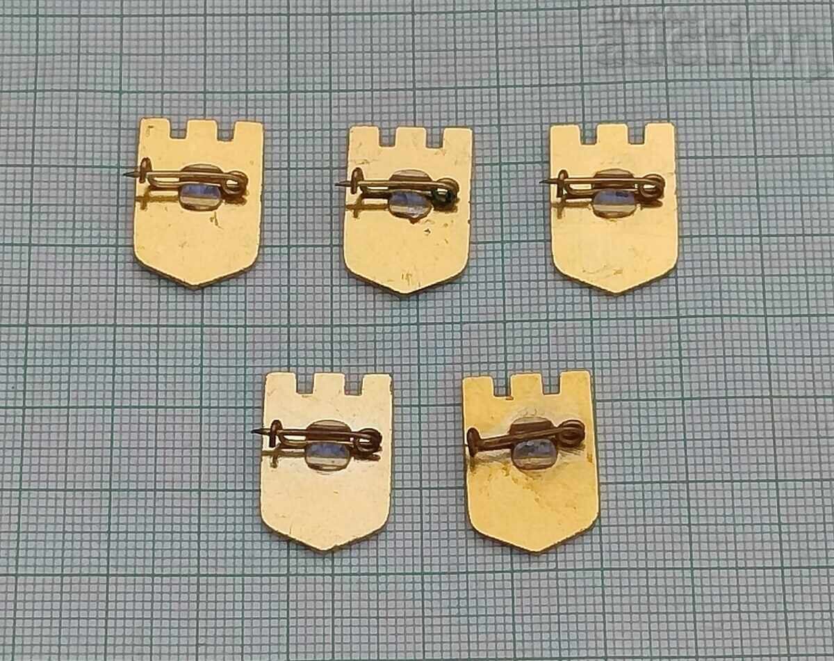 LOVECH STEMĂ INSIGNE LOT 5 BUCĂȚI cu preț € 2.00 | 3.91 BGN