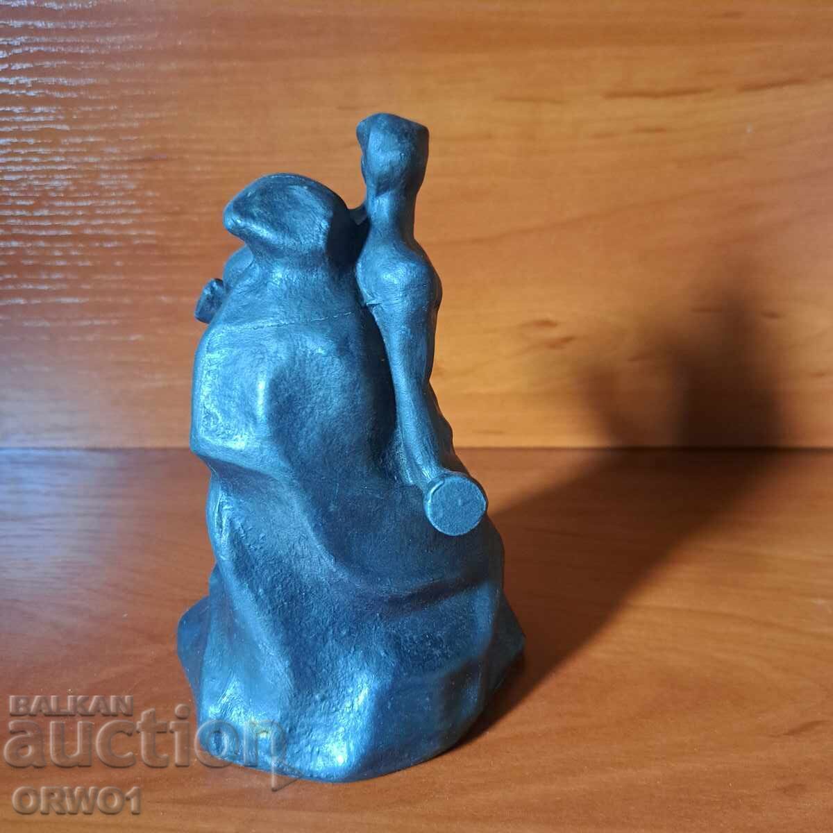 Livrarea Soldat sovietic cu automat și grenadă figurină sculptură veche