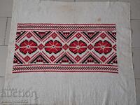 Broderie pentru fata de perna pentru costum
