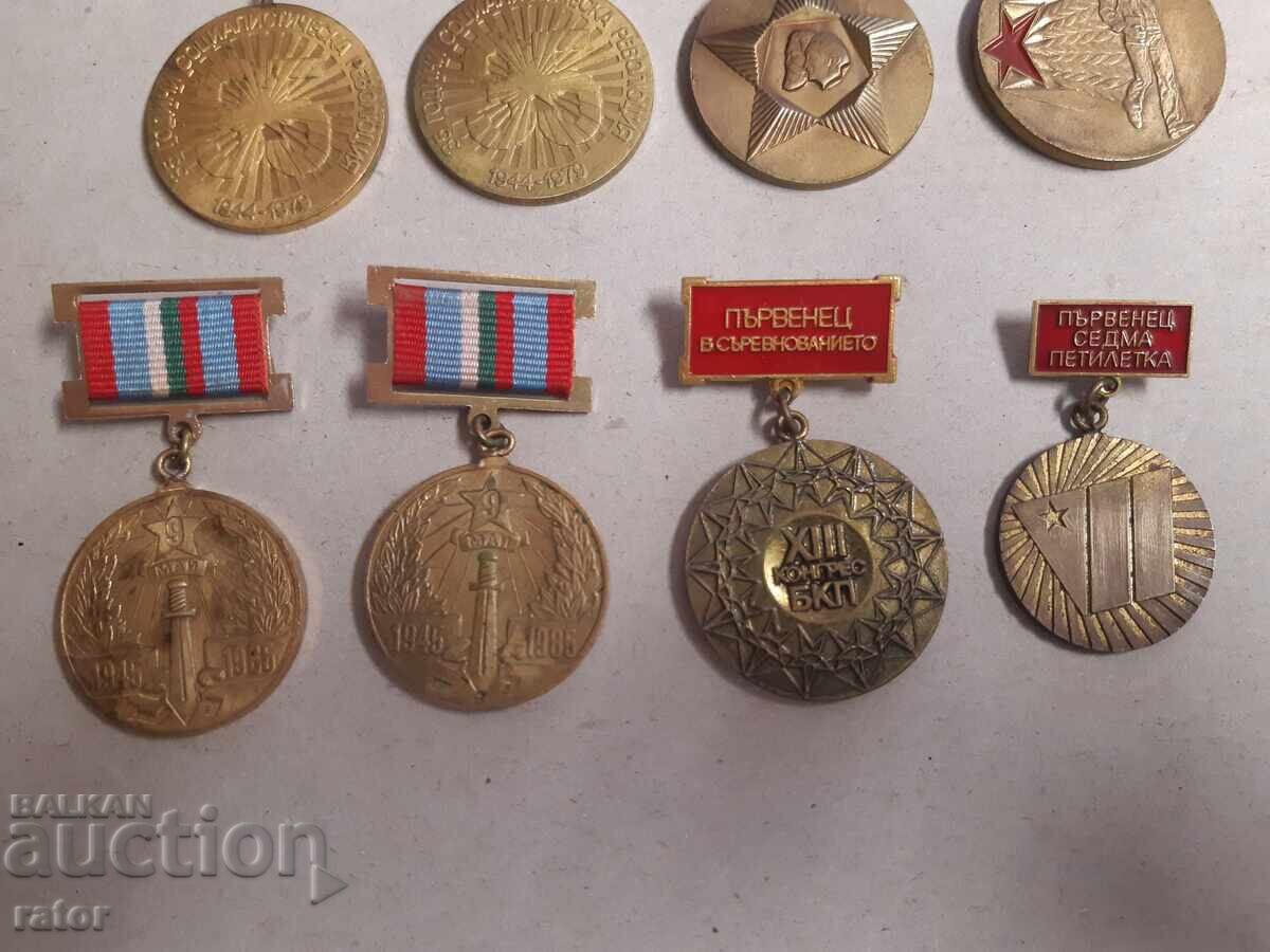 Licitație Vechi medalii socialiste bulgărești - 8 bucăți