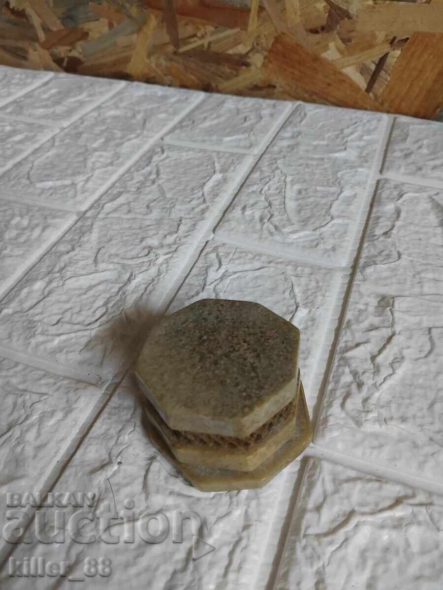 Licitație Cutie de bijuterii vintage mică Licitație Cutie de bijuterii vintage mică