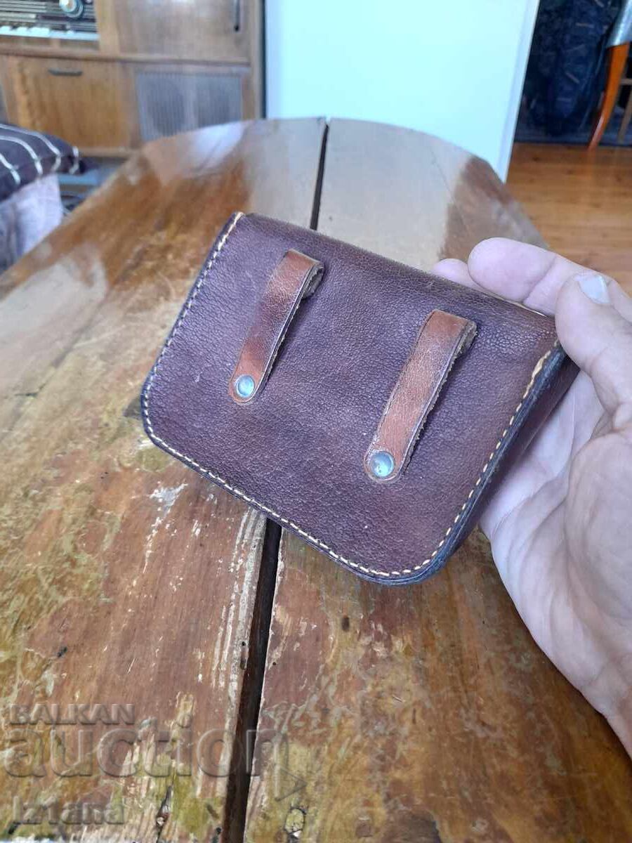 Delivery of Old leather belt bag Delivery of Old leather belt bag