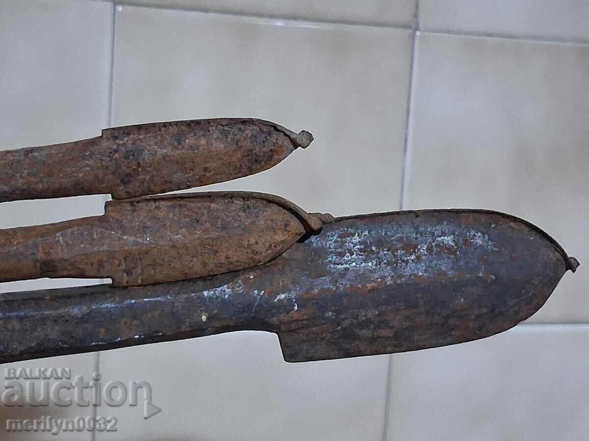Vechi burghie primitive de mână de 150 de ani - 7 Vechi burghie primitive de mână de 150 de ani - 7