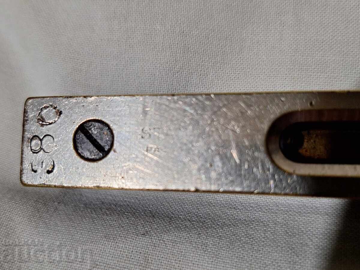 Nivelă mică metalică de marcă, veche - 5