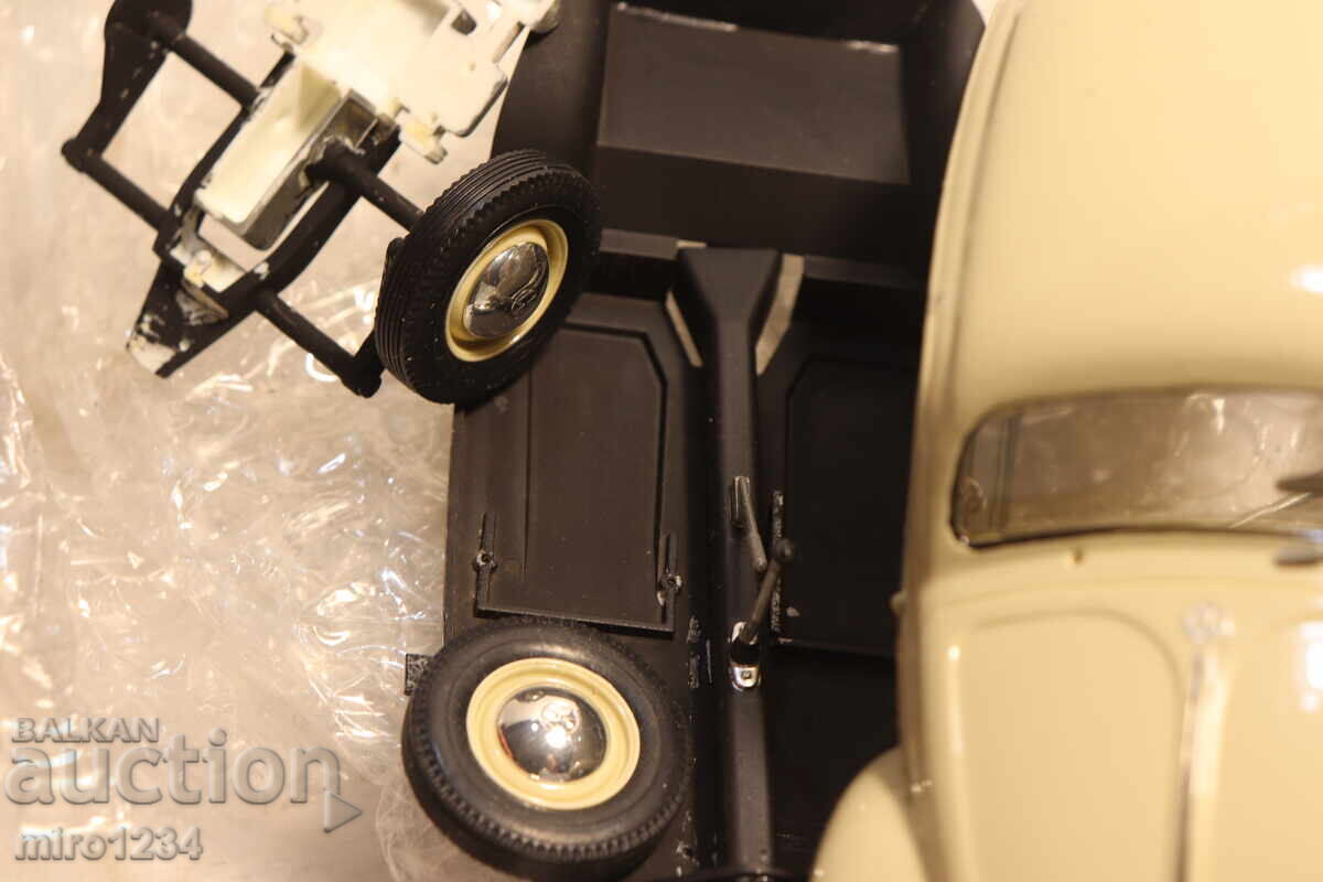 Licitație MODEL AUTO VW 1/24 DE ASAMBLAT Licitație MODEL AUTO VW 1/24 DE ASAMBLAT