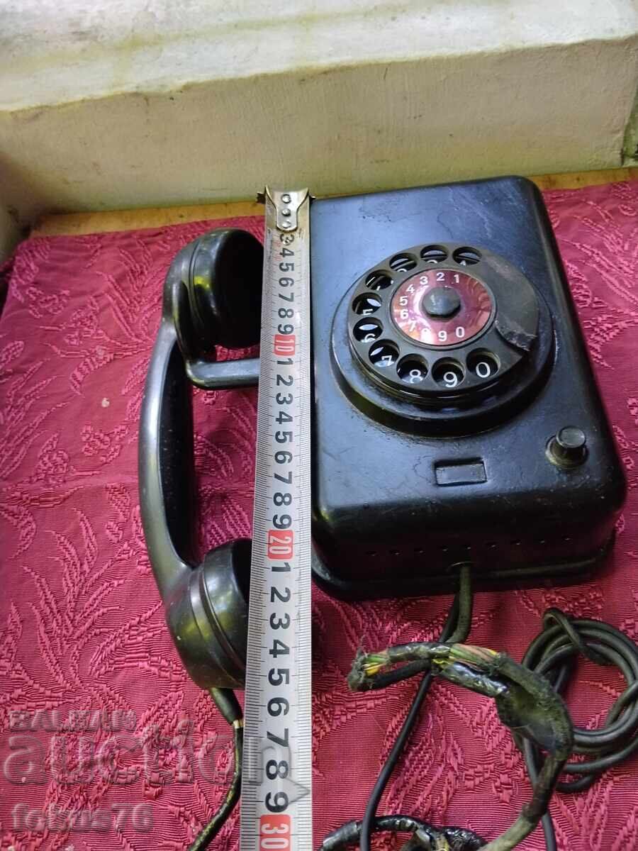 Beautiful vintage bakelite telephone - wall-mounted - 6