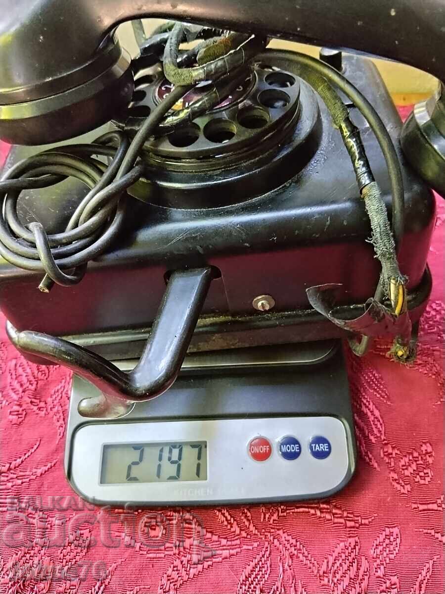 Beautiful vintage bakelite telephone - wall-mounted - 7
