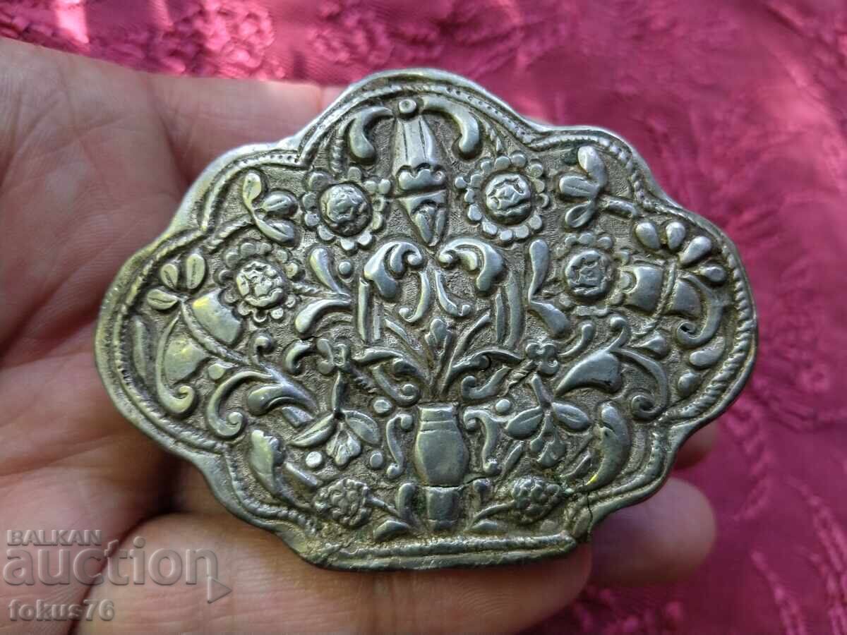 Veche cutiuță de prizat din perioada Renașterii Naționale, argint, sașan