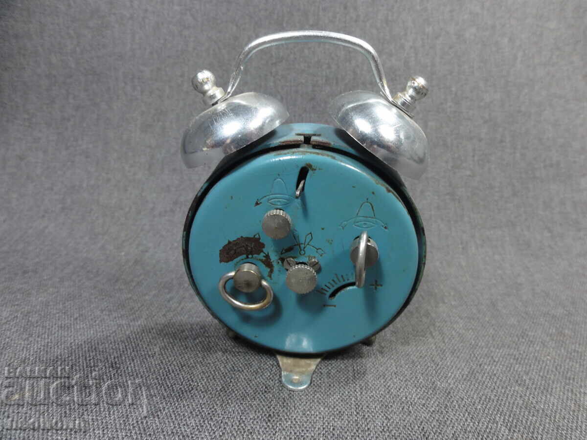 Delivery of BZC STAR RETRO RUSSIAN MECHANICAL ALARM CLOCK SLAVA Delivery of BZC STAR RETRO RUSSIAN MECHANICAL ALARM CLOCK SLAVA