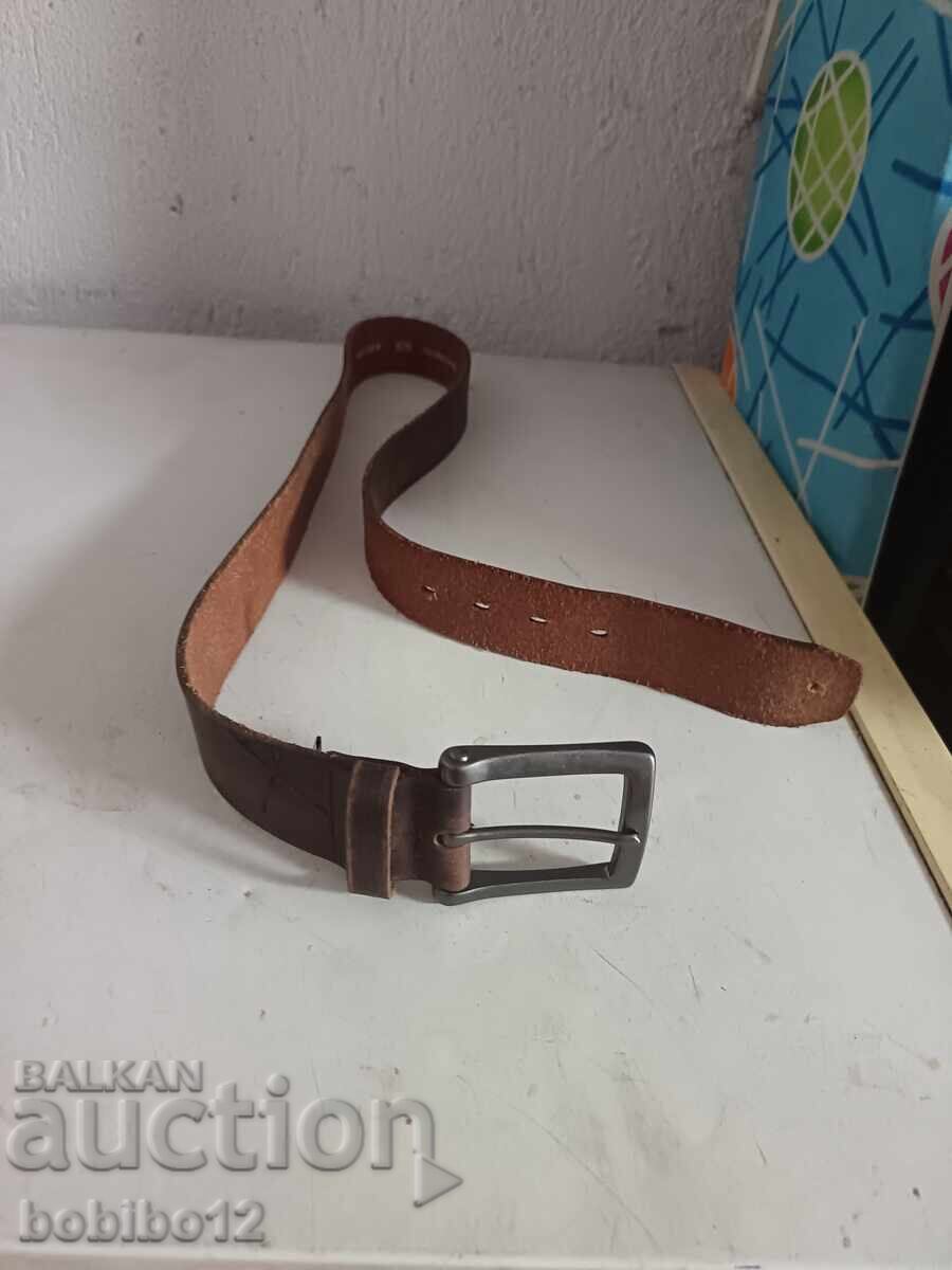 Δερμάτινη ανδρική ζώνη