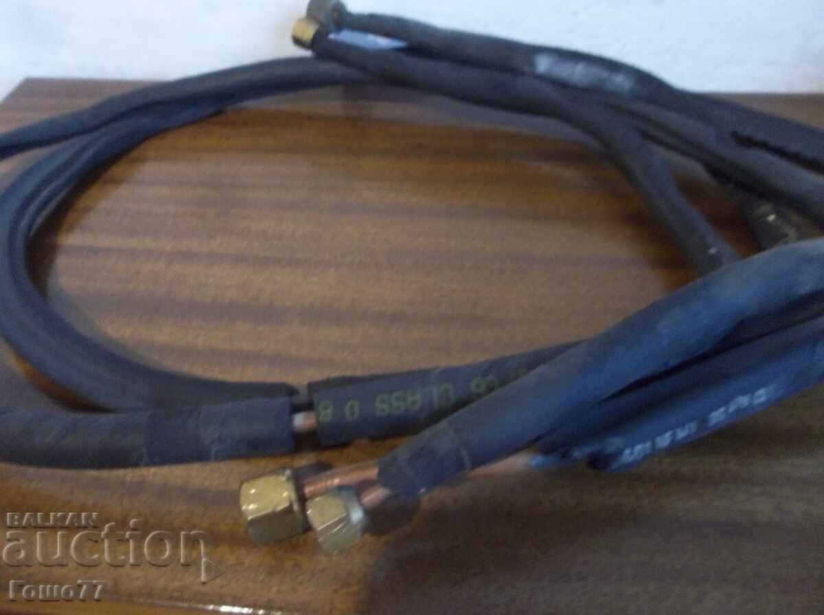 Auction  Pipes