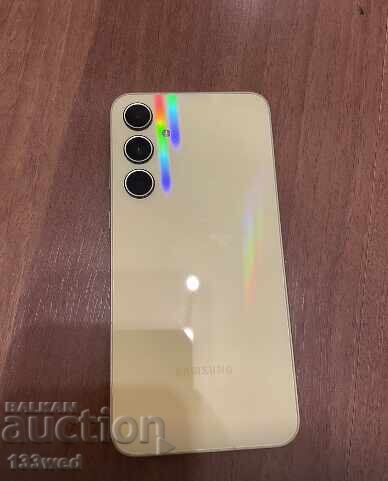 Telefon - smartphone - Samsung Galaxy A35 cu preț € 160.00 | 312.93 BGN Telefon - smartphone - Samsung Galaxy A35 cu preț € 160.00 | 312.93 BGN