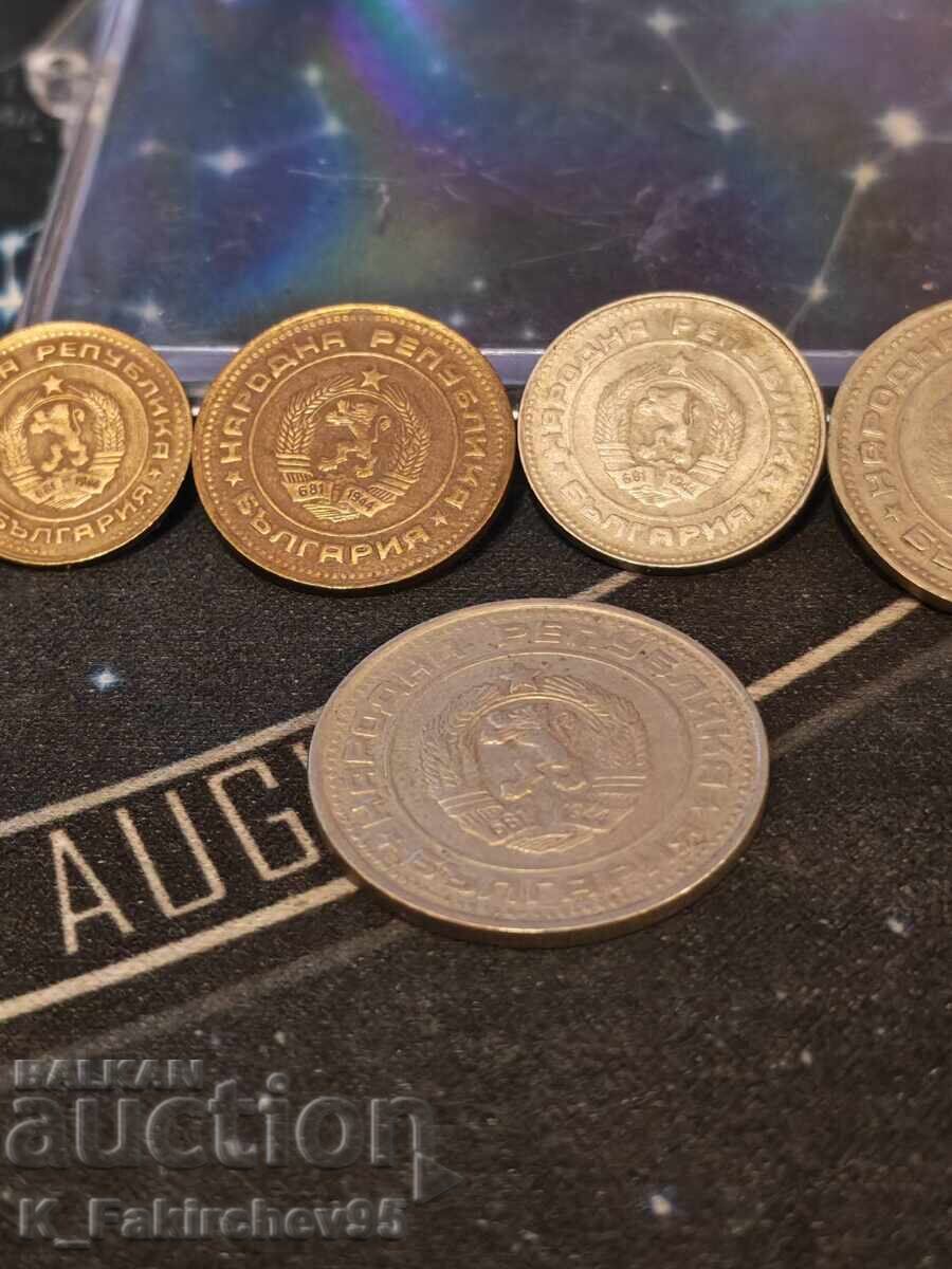 Lot of 1988 coins - 7 Lot of 1988 coins - 7