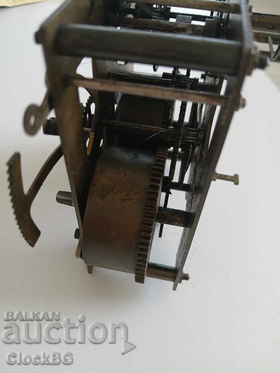 Доставка на Vintage German  clock movement