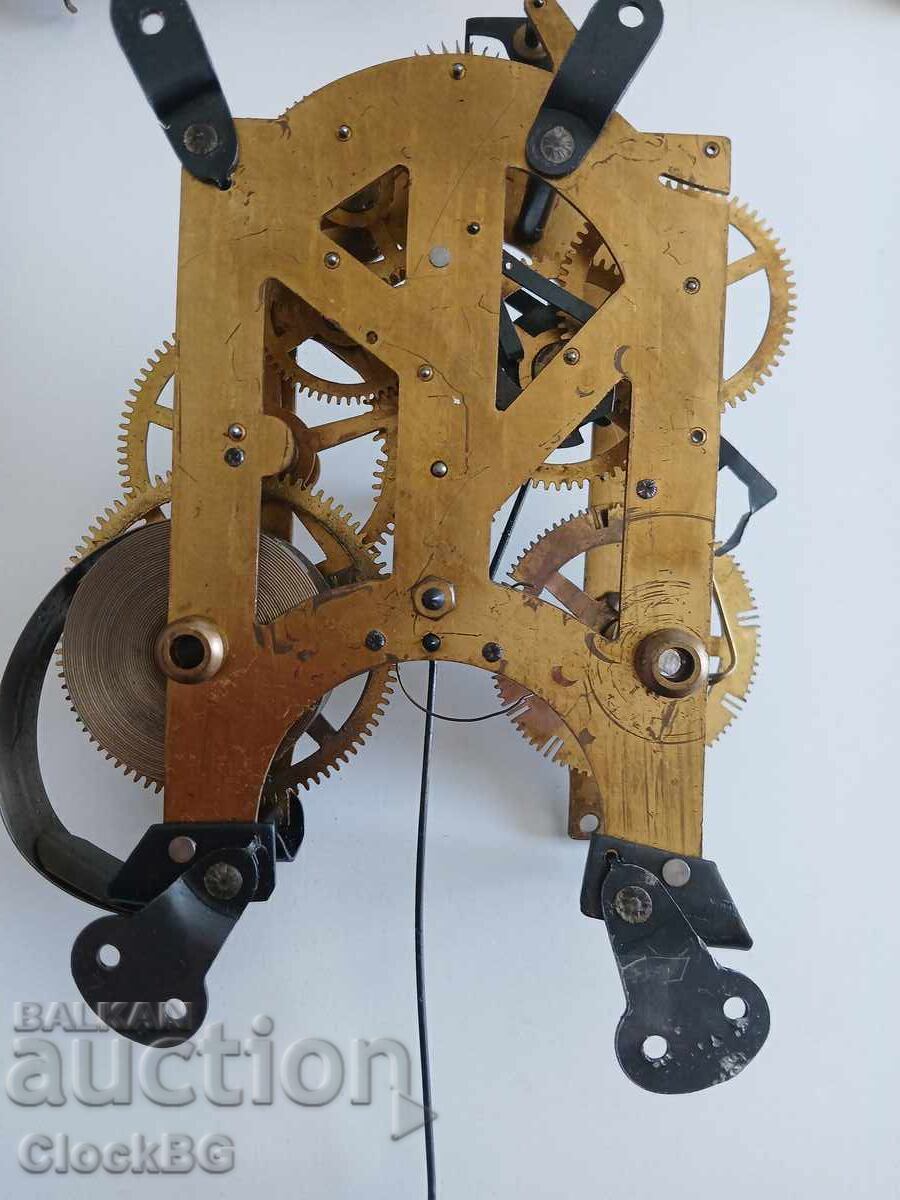 German Wall Clock Movement с цена € 3.03 | 5.93 лв.