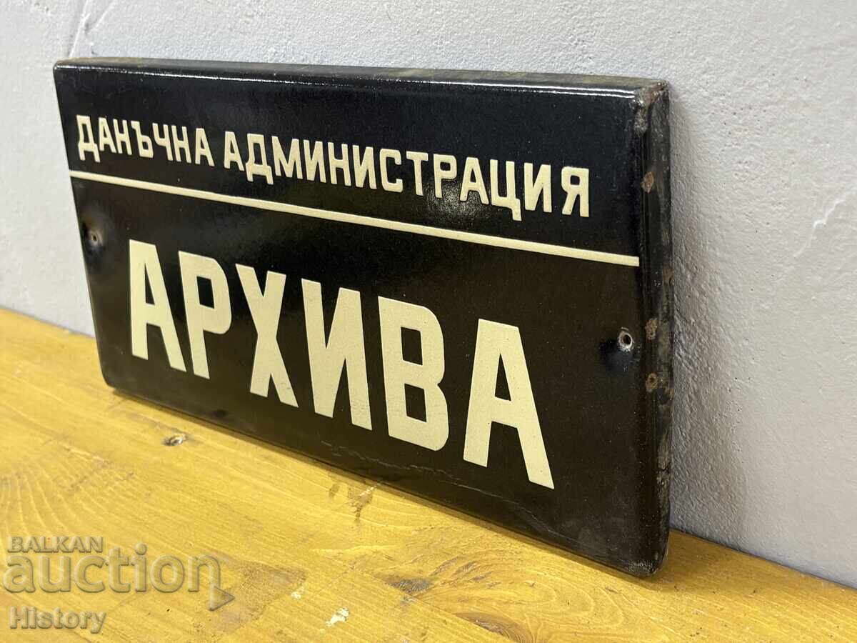 Placa emailata cu preț € 25.00 | 48.90 BGN