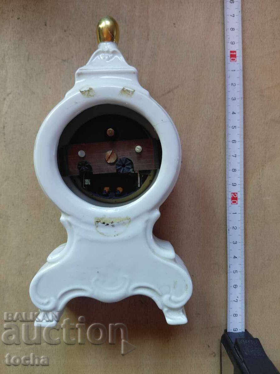 porțelan de masă cu preț € 4.00 | 7.82 BGN
