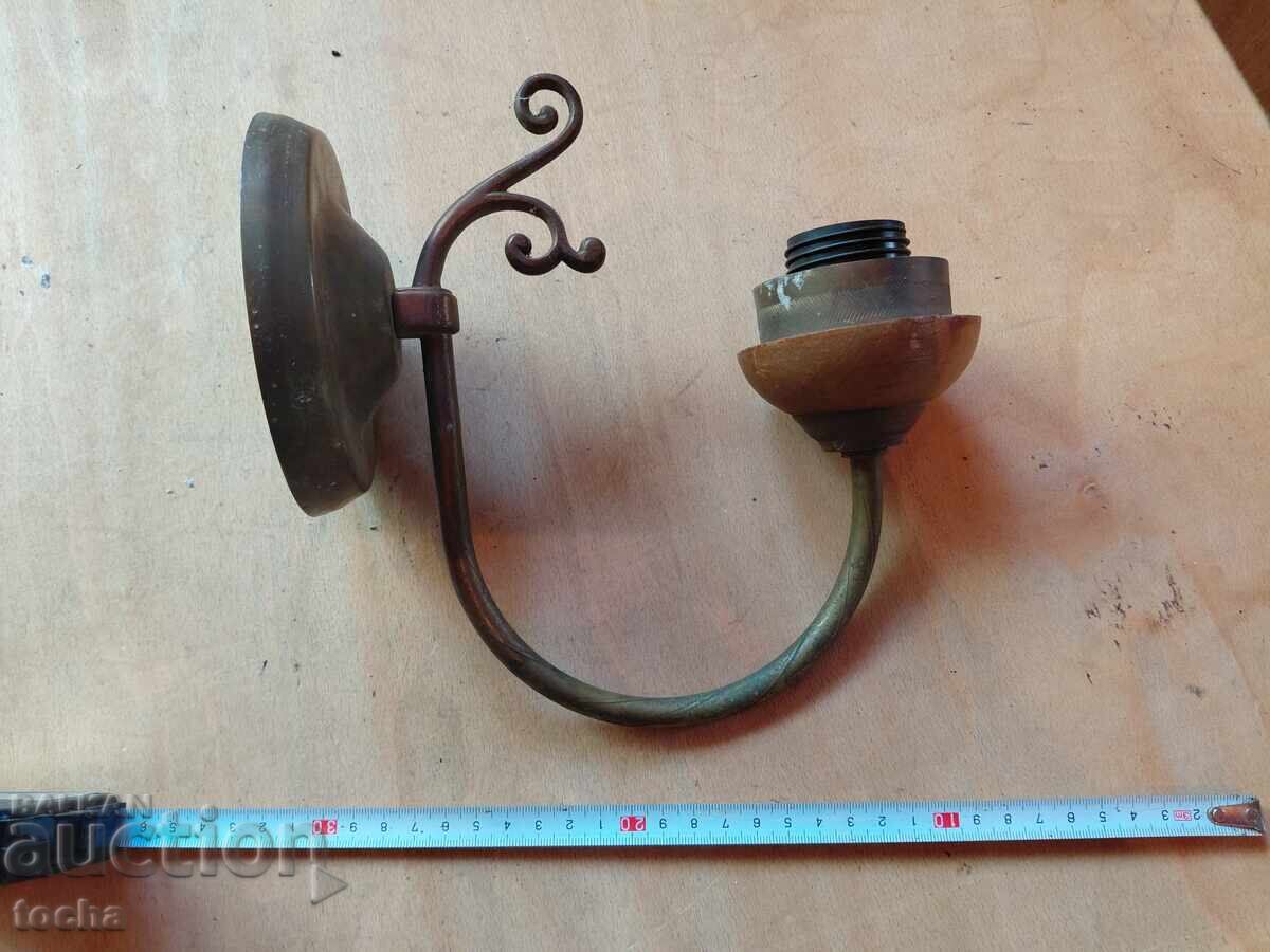 Lampă veche din secolul al XIX-lea, alamă/bronz cu preț € 3.05 | 5.97 BGN
