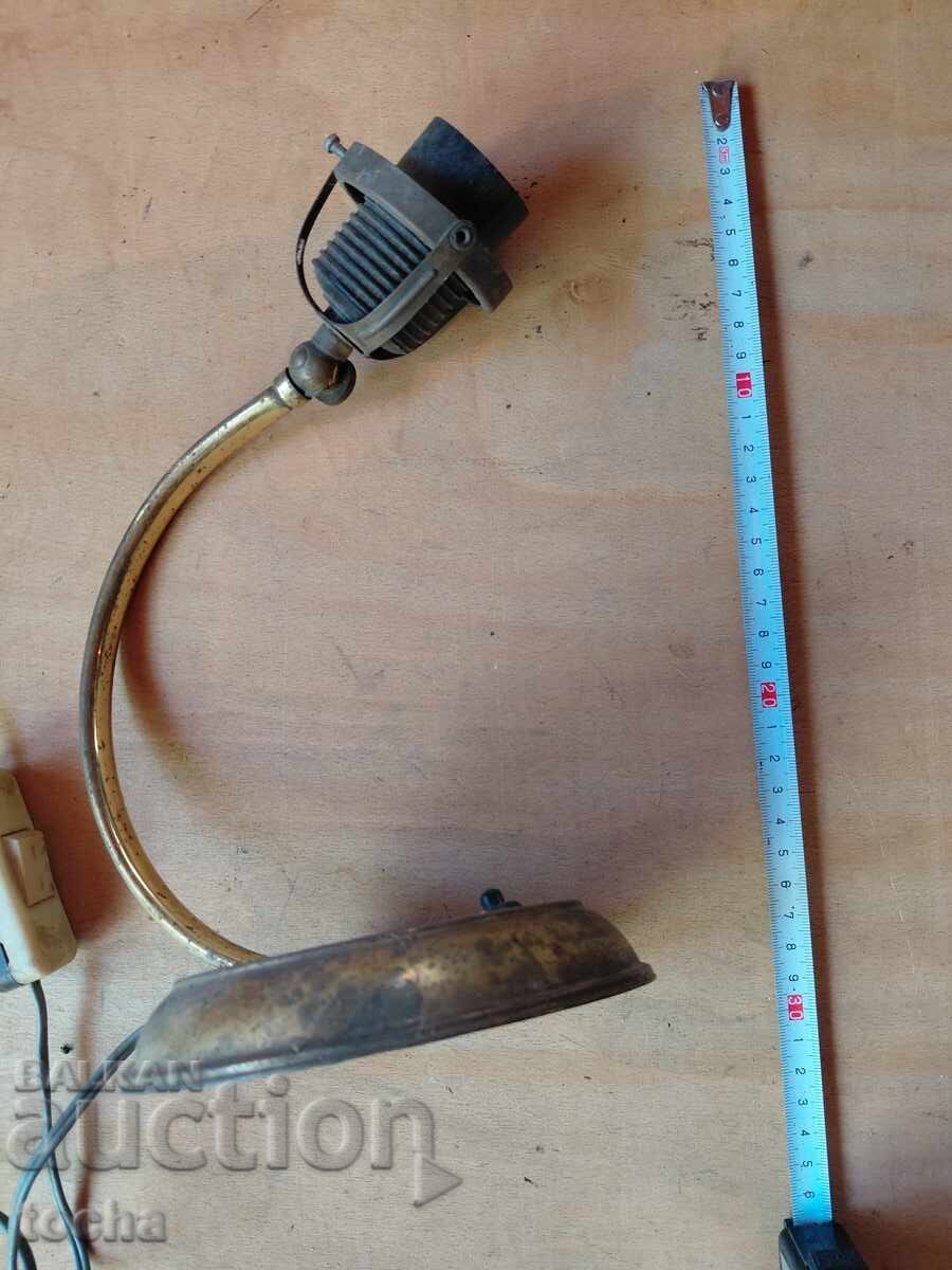 Livrarea Lampă veche din secolul XXI