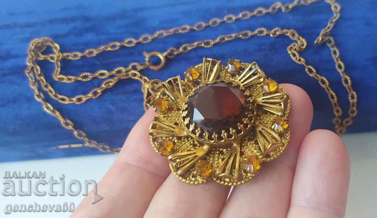 Livrarea Colier vintage cehesc unic